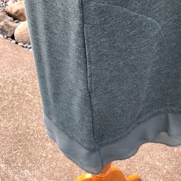 Sage green tunic with layered sheer bottom - Picture 4 of 4